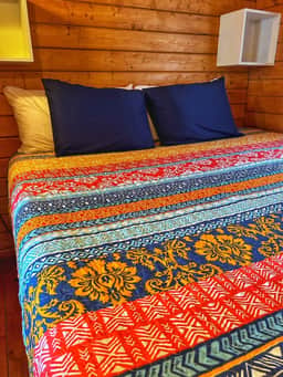 Cabin 4: Private Hot Tub-Lakefront-King bed-Full Kitchen-Sleeping Loft-AC/Heat-Sleeps 6 - Image 5