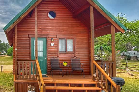 Cabin 10- Lakefront Sandy Beach-King Bed-Full Kitchen-Sleeping Loft-AC/Heat-Sleeps 6 - Image 1