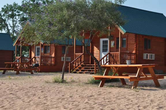 Cabin 10- Lakefront Sandy Beach-King Bed-Full Kitchen-Sleeping Loft-AC/Heat-Sleeps 6 - Image 3