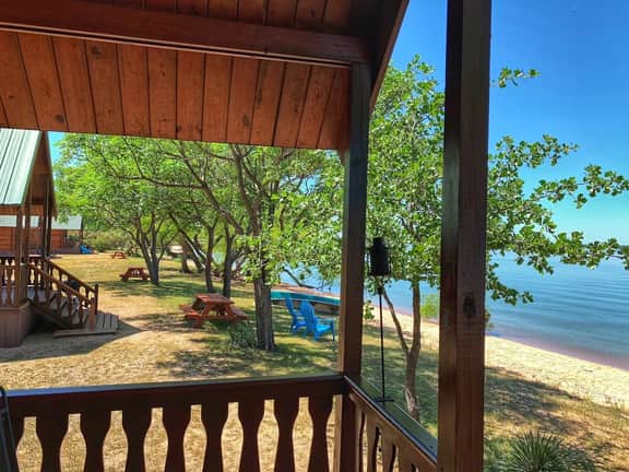 Cabin 6-Sandy Beach Lakefront- King Bed-Full Kitchen-Sleeping Loft-AC/Heat-Sleeps 6 - Image 3