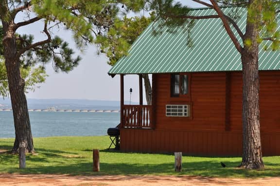 Cabin 5-Private Hot Tub-Lakefront-King Bed-Full Kitchen-Sleeping Loft-AC/Heat-Sleeps 6 - Image 3